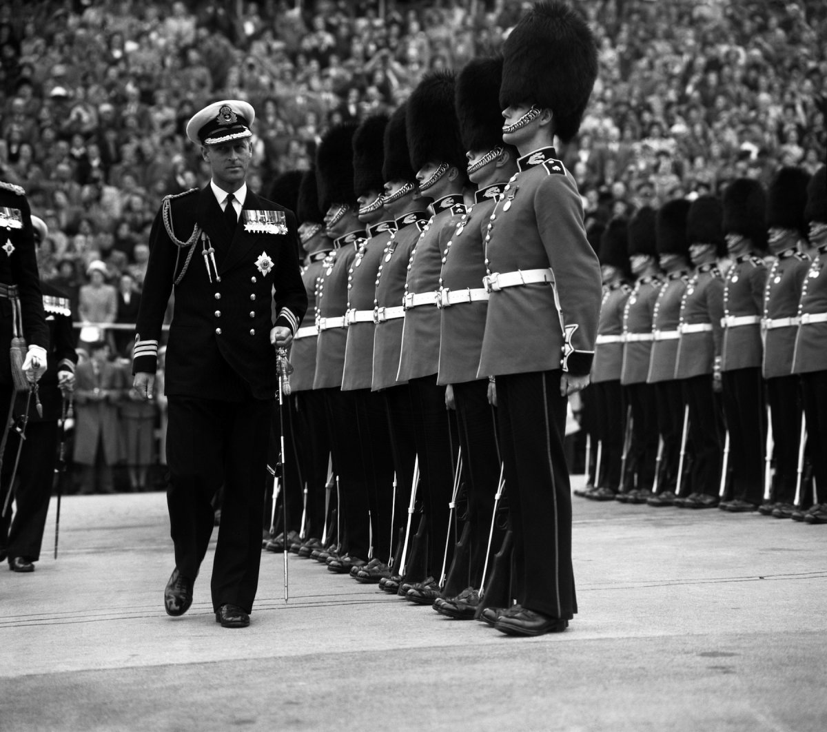 1952-despite-his-active-naval-career-ending-in-1951-he-was-promoted-to-commander-of-the-royal-navy-in-1952