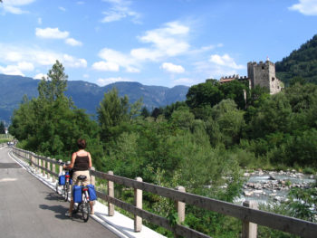 7_naturns_etschradweg_bei_burg_dornsberg