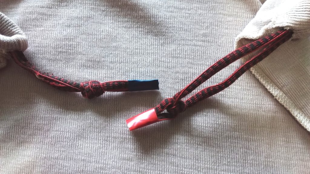 9. Seal off the ends of the laces with insulation tap a different colour for each lace. 9. Seal off the ends of the laces with insulation tap a different colour for each lace.