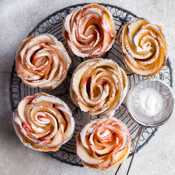 delicious apple rose cakes