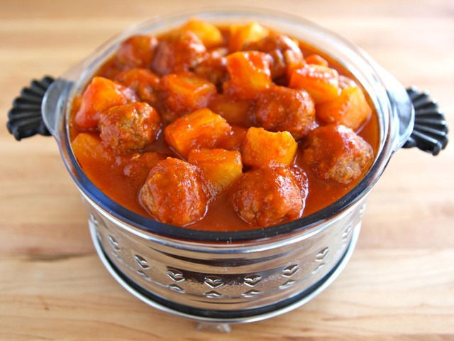 passover-sweet-and-sour-meatballs-main-640x480