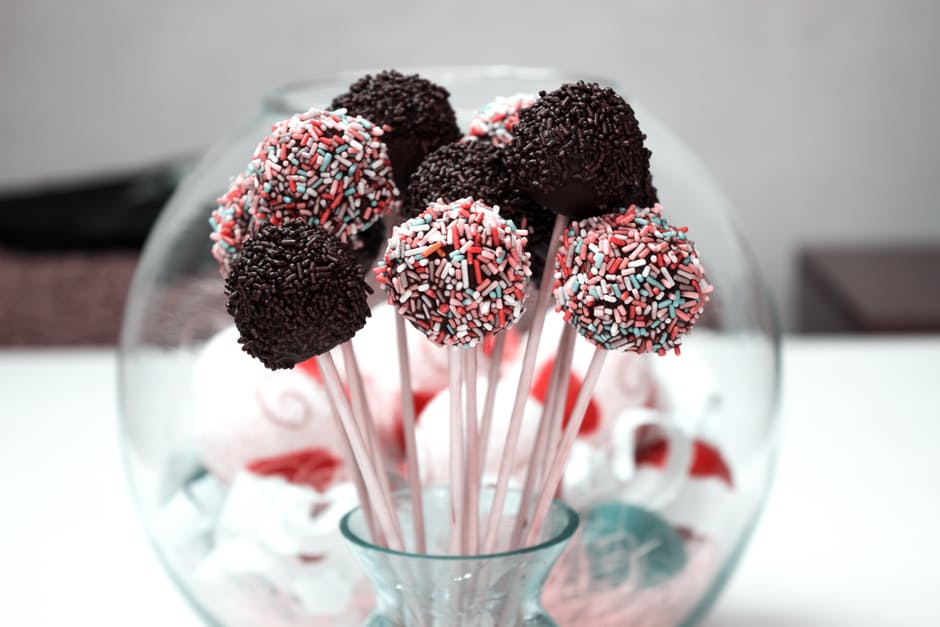 cake-pops-candies-chocolate-food-37537