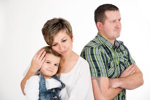 Vater ist sauer ber besorgte Mutter